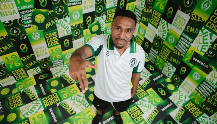 Resmi! Terens Puhiri Pakai Jersey Super Elja Musim 2025/2026