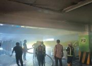 Mobil Terbakar di Mal Kota Samarinda: Diduga Akibat Arus Pendek, Pengunjung Panik!