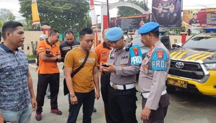 Propam Polresta Samarinda Razia HP Personel Polsek Sungai Kunjang untuk Cegah Judi Online