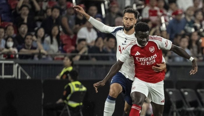Arsenal vs Tottenham: Gol Jarak Jauh Pape Sarr Jadi Pembeda