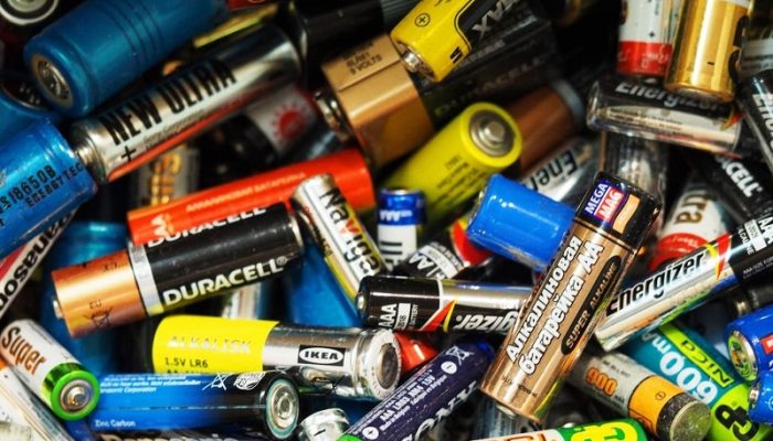 Teknologi Battery Terbaru: Graphene, Isi Daya Cuma Butuh Beberapa Menit!