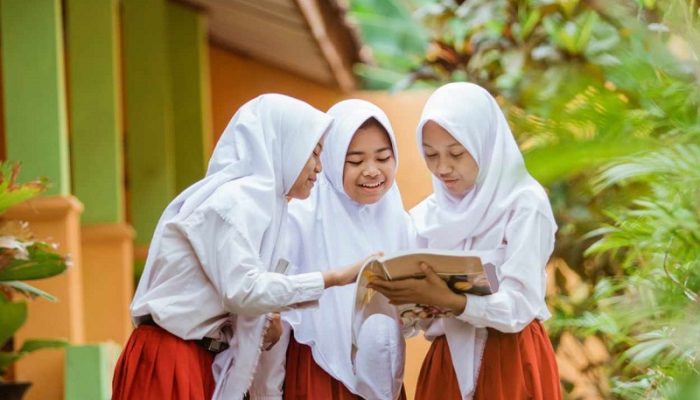 Rp16 Miliar Digelontorkan, Pemkot Samarinda Ringankan Beban Wali Murid