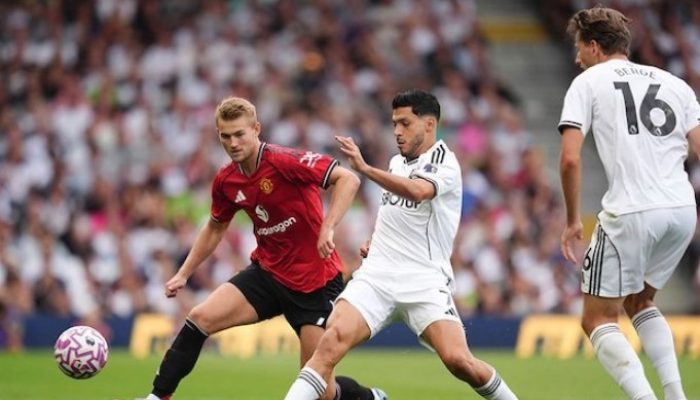 Hasil Fulham vs Man Utd: Gol Bunuh Diri & Smith Rowe Selamatkan Tuan Rumah