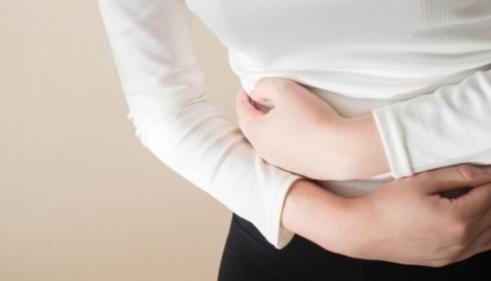 Sakit Perut Pagi, Mules Tiap Bangun Tidur? Ini Penyebabnya