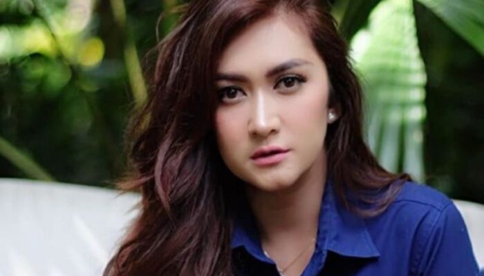 Profil Nafa Urbach: Diva Slow Rock, Politikus, & Isu Tunjangan DPR