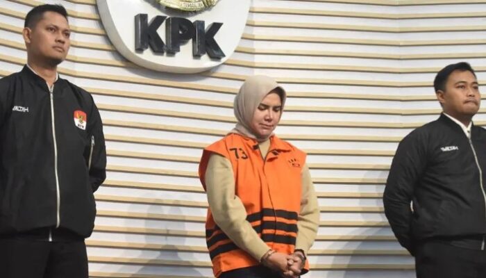 KPK Tetapkan Dayang Donna Faroek Tersangka Suap IUP Pertambangan Kaltim