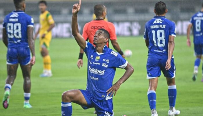 Hasil Persib Bandung vs Persebaya: Gol Tunggal Barros Bawa Kemenangan