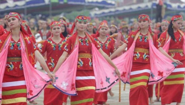 Pemerintah Kubar Siapkan Dahau 2025 dengan Tema “Harmoni Kebersamaan dalam Budaya”