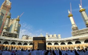 Bupati Frederick Edwin Dorong Pembinaan Spiritual Lewat Program Umroh Inklusif Kubar Bupati Frederick Edwin Dorong Pembinaan Spiritual Lewat Program Umroh Inklusif Kubar