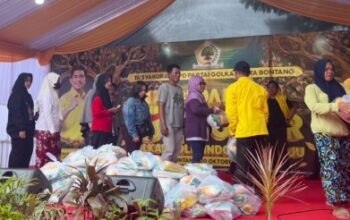 Golkar Bontang Gelar Tiga Hari Kegiatan Sosial, Ribuan Warga Terima Bantuan Sembako Murah Golkar Bontang Gelar Tiga Hari Kegiatan Sosial, Ribuan Warga Terima Bantuan Sembako Murah