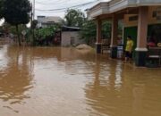 Banjir Rabu Pagi di Bontang: 3.701 Warga Terkena Dampak, Banyak Rumah Tergenang Banjir Rabu Pagi di Bontang: 3.701 Warga Terkena Dampak, Banyak Rumah Tergenang