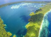 Pulau Kakaban: Surga Tersembunyi di Kalimantan Timur dengan Danau Ubur-ubur Langka Pulau Kakaban: Surga Tersembunyi di Kalimantan Timur dengan Danau Ubur-ubur Langka