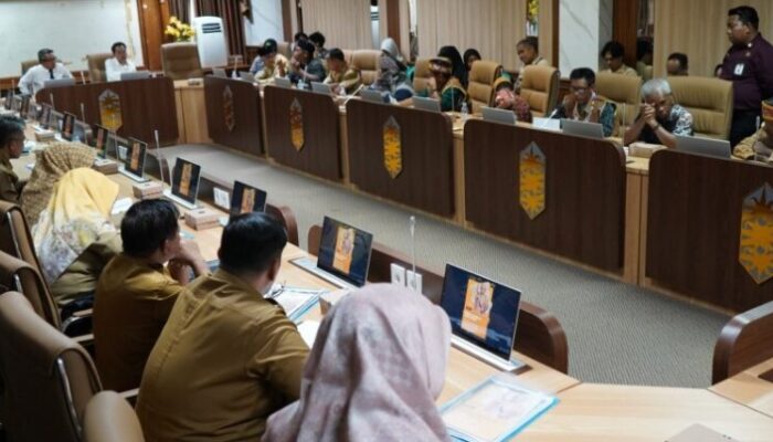 Bupati Kutim Tanggapi Keluhan Masyarakat Adat Suku Darat Basap