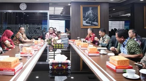 Wali Kota Andi Harun Bahas Desain Kawasan Dermaga Harapan Baru Samarinda 2026 Wali Kota Andi Harun Bahas Desain Kawasan Dermaga Harapan Baru Samarinda 2026