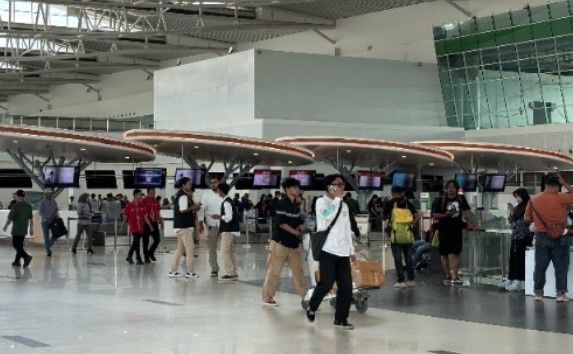 Latihan Penanggulangan Keadaan Darurat Digelar di Bandara Balikpapan, Libatkan 400 Personel Latihan Penanggulangan Keadaan Darurat Digelar di Bandara Balikpapan, Libatkan 400 Personel
