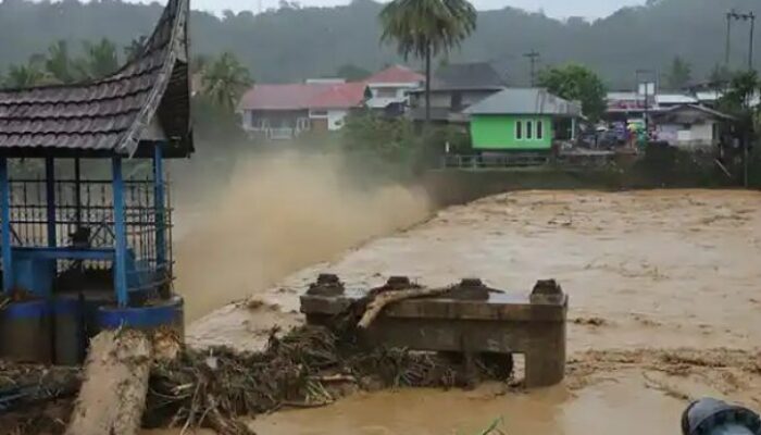 Pemerintah Indonesia Percepat Bantuan Bencana dengan 11 Helikopter TNI dan Basarnas