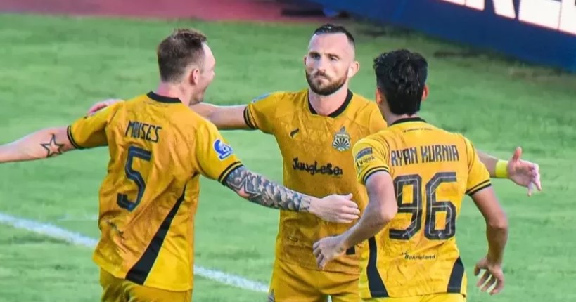 Hasil Bhayangkara FC vs Persita: Gol Dramatis Warnai Laga Sengit di Bandar Lampung Hasil Bhayangkara FC vs Persita: Gol Dramatis Warnai Laga Sengit di Bandar Lampung