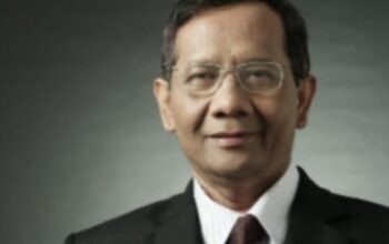 Mahfud MD Kembali Mengabdi Dilantik Prabowo, Bantu Reformasi Polri Mahfud MD Kembali Mengabdi Dilantik Prabowo, Bantu Reformasi Polri