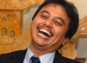 Kasus Ijazah Jokowi: Roy Suryo dan 7 Tokoh Lain Resmi Ditetapkan Sebagai Tersangka Kasus Ijazah Jokowi: Roy Suryo dan 7 Tokoh Lain Resmi Ditetapkan Sebagai Tersangka