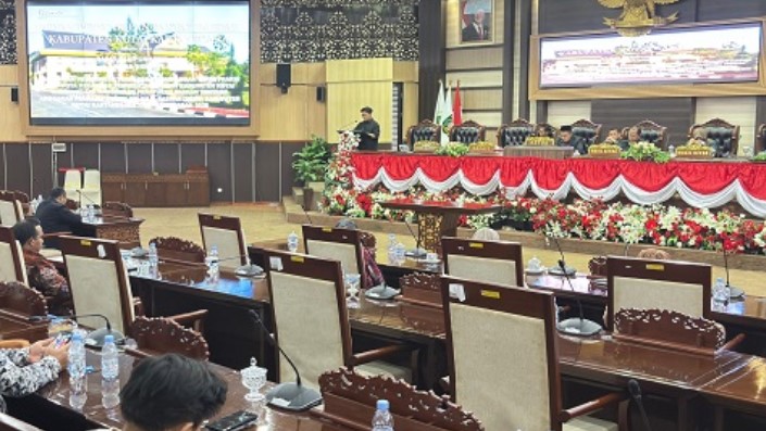 APBD Kutai Kartanegara 2026 Capai Rp7,35 Triliun, DPRD Tekankan Efisiensi dan Konsistensi Fiskal APBD Kutai Kartanegara 2026 Capai Rp7,35 Triliun, DPRD Tekankan Efisiensi dan Konsistensi Fiskal
