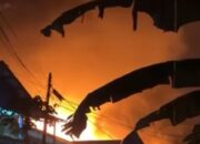 Dini Hari Mencekam, Kebakaran Hanguskan Rumah Warga di Air Hitam Samarinda Dini Hari Mencekam, Kebakaran Hanguskan Rumah Warga di Air Hitam Samarinda