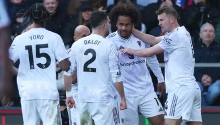 Kemenangan Manchester United atas Crystal Palace 2-1: Zirkzee dan Mount Menjadi Penentu