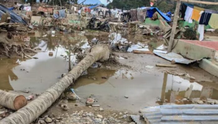 Ratusan Korban Tewas Akibat Banjir Bandang di Sumatera, Akses Terisolasi Masih Diperbaiki