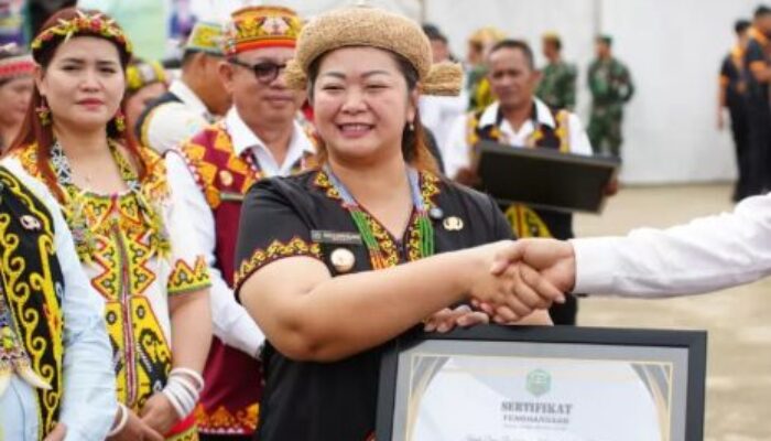 Mahakam Ulu Genap 12 Tahun, Bupati Angela: “Maju, Merata, dan Berkelanjutan”