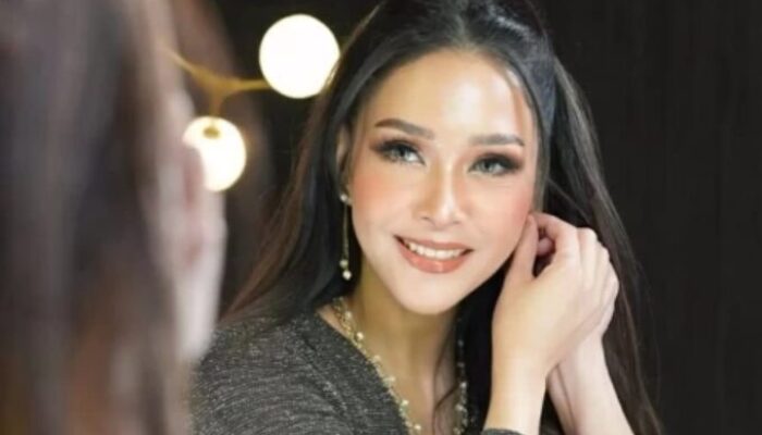 Siapa Maia Estianty? Info Lengkap Dari Karier, Keluarga Sampai Momen Viral Akhir Tahun 2025