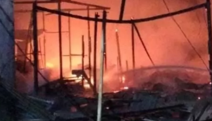 Kebakaran Hebat di Kukar: 5 Rumah Ludes, 1 Meninggal dan 2 Terluka