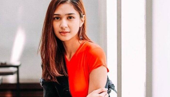 Mikha Tambayong: Pesona yang Terus Menggoda, Simak Kisahnya di Dunia Hiburan!