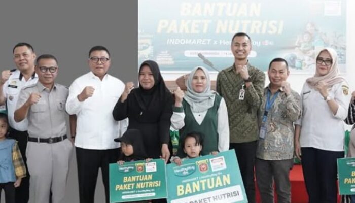Wakil Wali Kota Samarinda Bersama PT Indomarco Salurkan 250 Paket Nutrisi