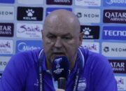 Pelatih Persib Kecewa dengan Kericuhan Suporter Setelah Kekalahan dari Ratchaburi FC