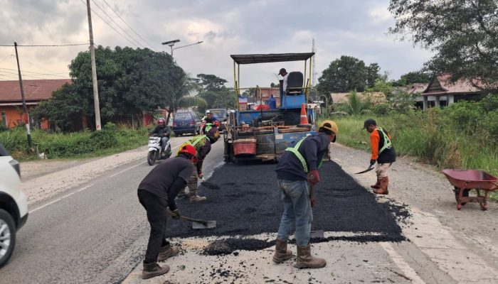 Genjot Konektivitas Logistik, Proyek Rehab Mayor Ruas Muara Lembak – Sangkulirang Terus Dikebut