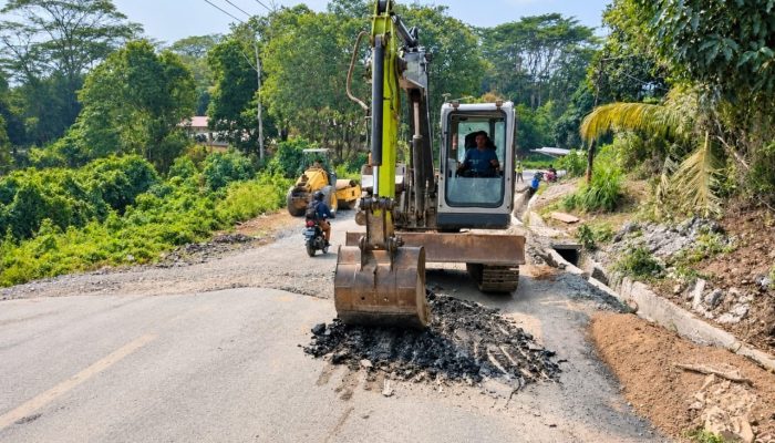 Gerak Cepat BBPJN Kaltim Tangani Kerusakan Poros Maluang-Samburakat