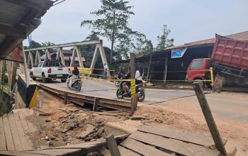 Pengendara Diimbau Membatasi Beban Kendaraan dan Muatan Saat Melintas Jembatan Muara Lembak