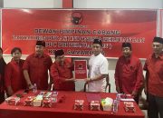 Daniel Mahendra Kembalikan Formulir ke DPC PDIP