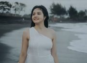 Profil Bulan Sutena: Dari TikTok Cover ke Layar Lebar dan Isu Kontroversial