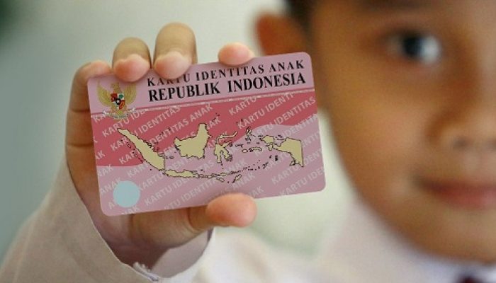 Warga PPU Serbu Disdukcapil Buat KIA Anak