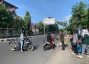 PT Pegadaian Samarinda Gelar Jumat Berkah: Aksi Bagi-Bagi Makanan Buat Masyarakat