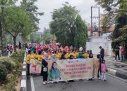 Sekitar 400 Perempuan Hebat Jalan Santai di Kesuma Bangsa Menggunakan Kebaya