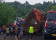 Macet Parah di Jalan Poros Bontang-Samarinda Gara-Gara Trailer Gagal Nanjak