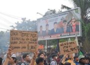 Demo Makara Samarinda Ricuh, Mahasiswa Terluka!