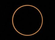 Gerhana Matahari Total Jadi Viral, Akhir Dunia Cuma Hoax Guys!