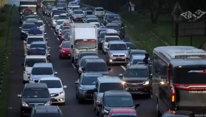 Makin Kalem! Pemudik Pake Kendaraan Pribadi Turun 41,66% di 2024